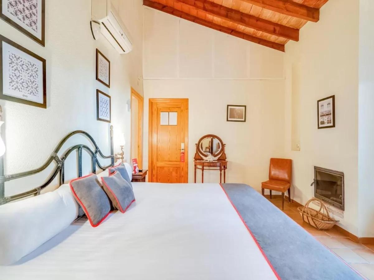 Deluxe Double Room with Balcony,1604168577:JPEG