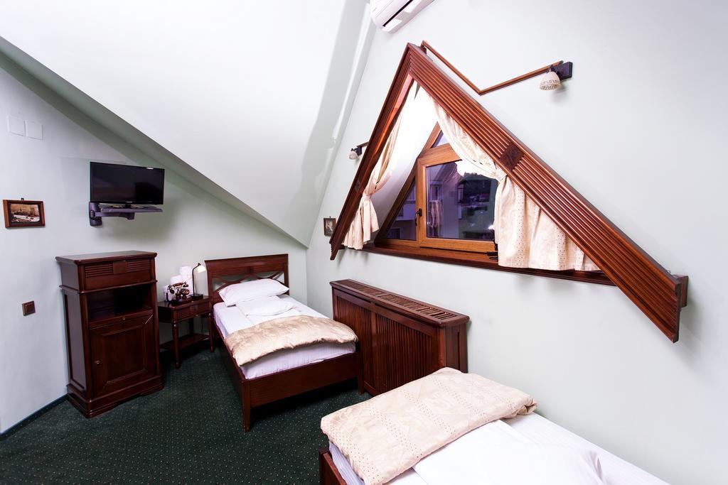 Zweibettzimmer