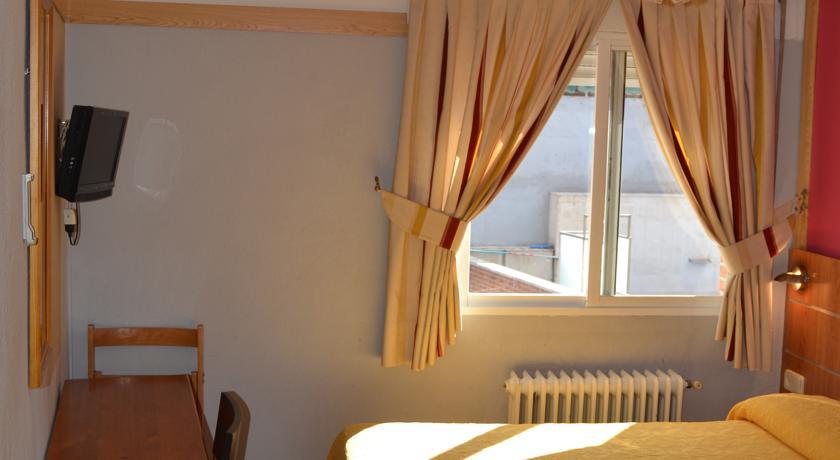 Double or Twin Room,124725705:JPEG