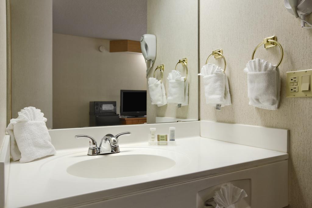 Double Room with Two Double Beds - Non-Smoking