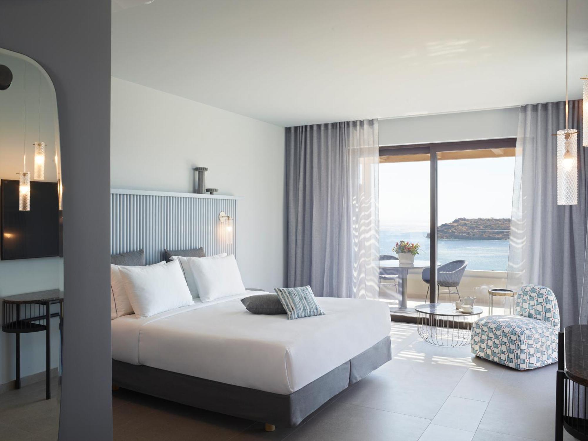 Executive Zimmer mit eigenem Pool und Meerblick