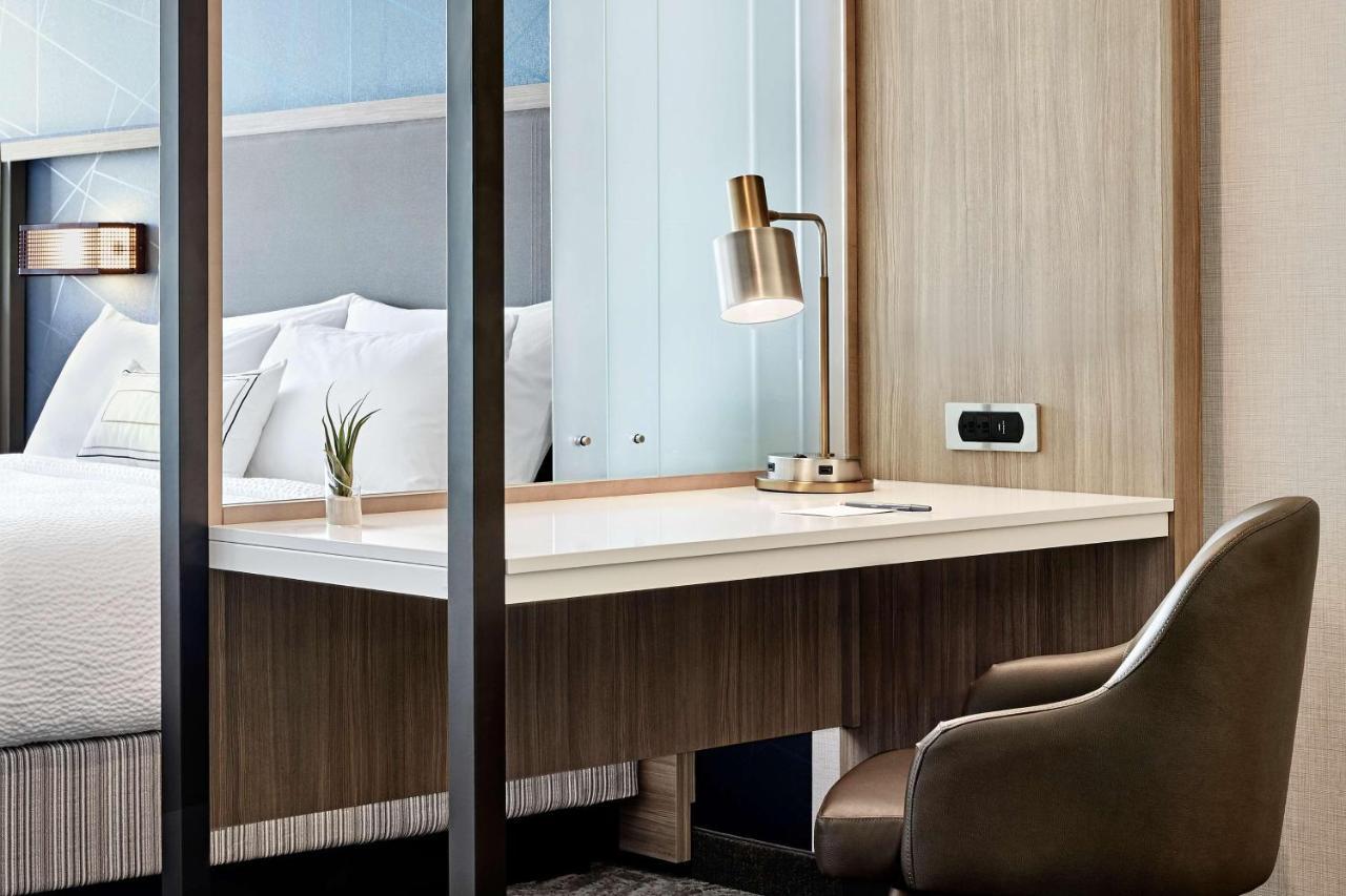 King Suite with Trundle Bed
