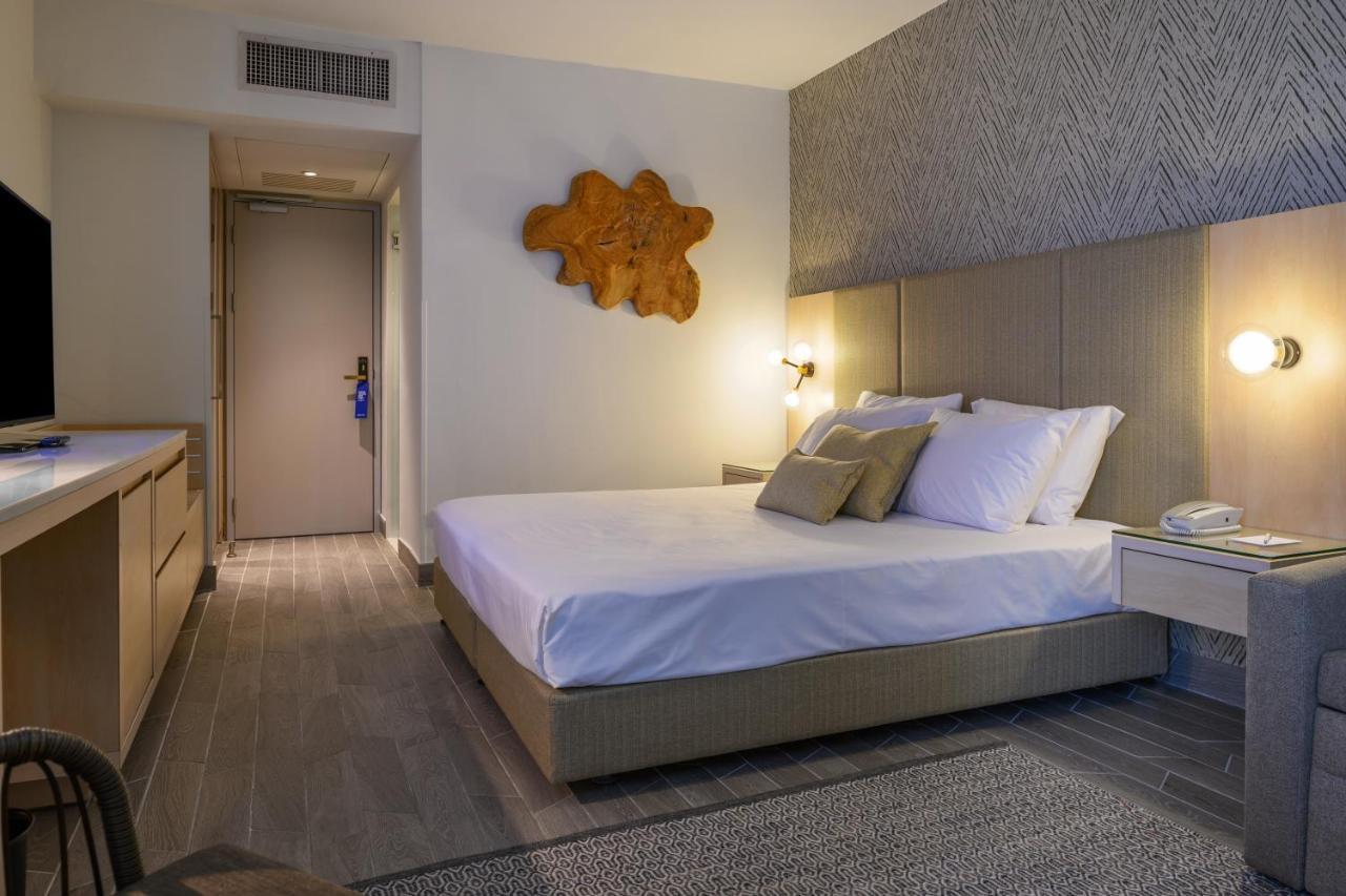 Mountain View Room New