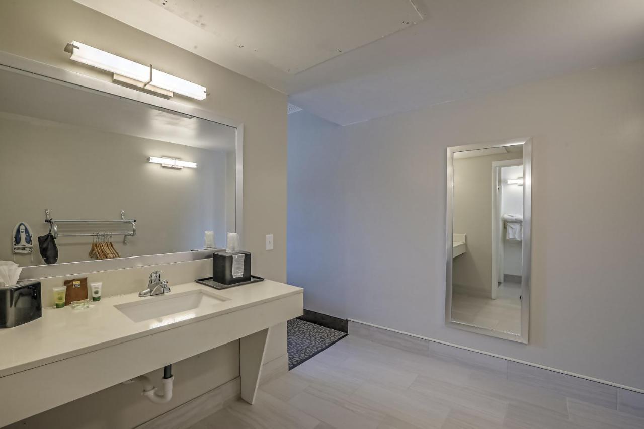 Chambre 2 Lits Queen-Size - Non-Fumeurs