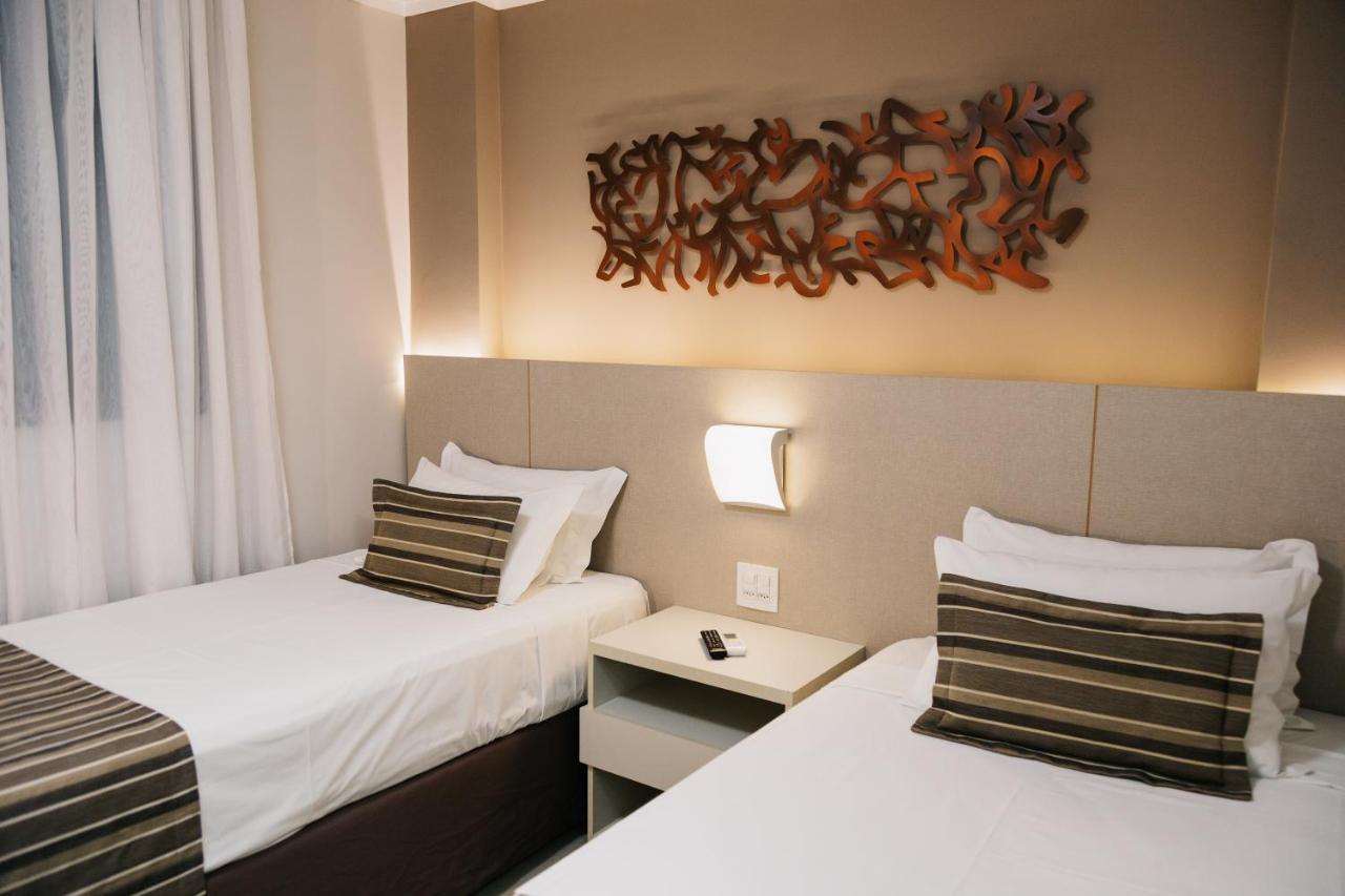Quarto Standard com 2 Camas de Solteiro