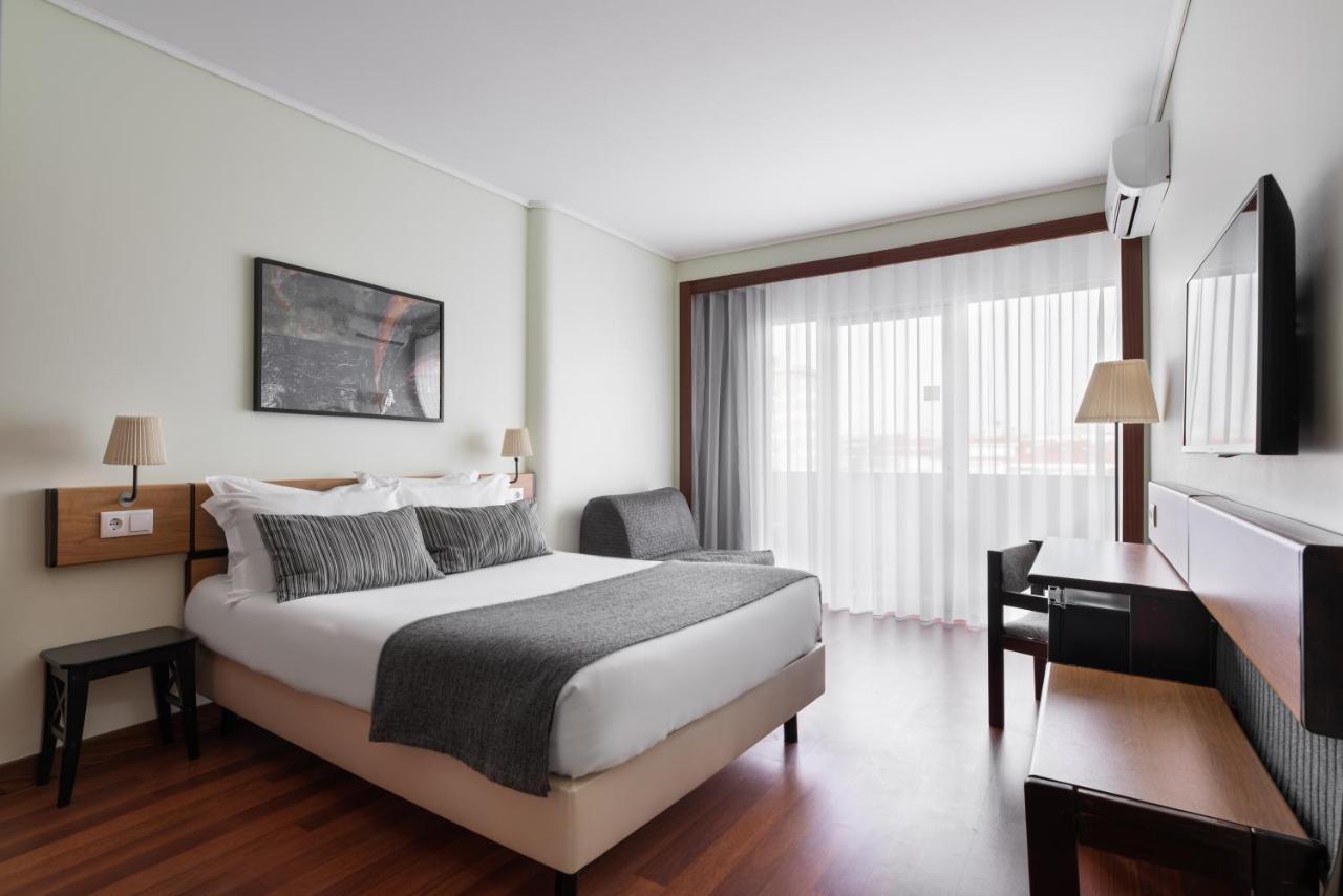 Habitación Familiar con vistas a la ciudad