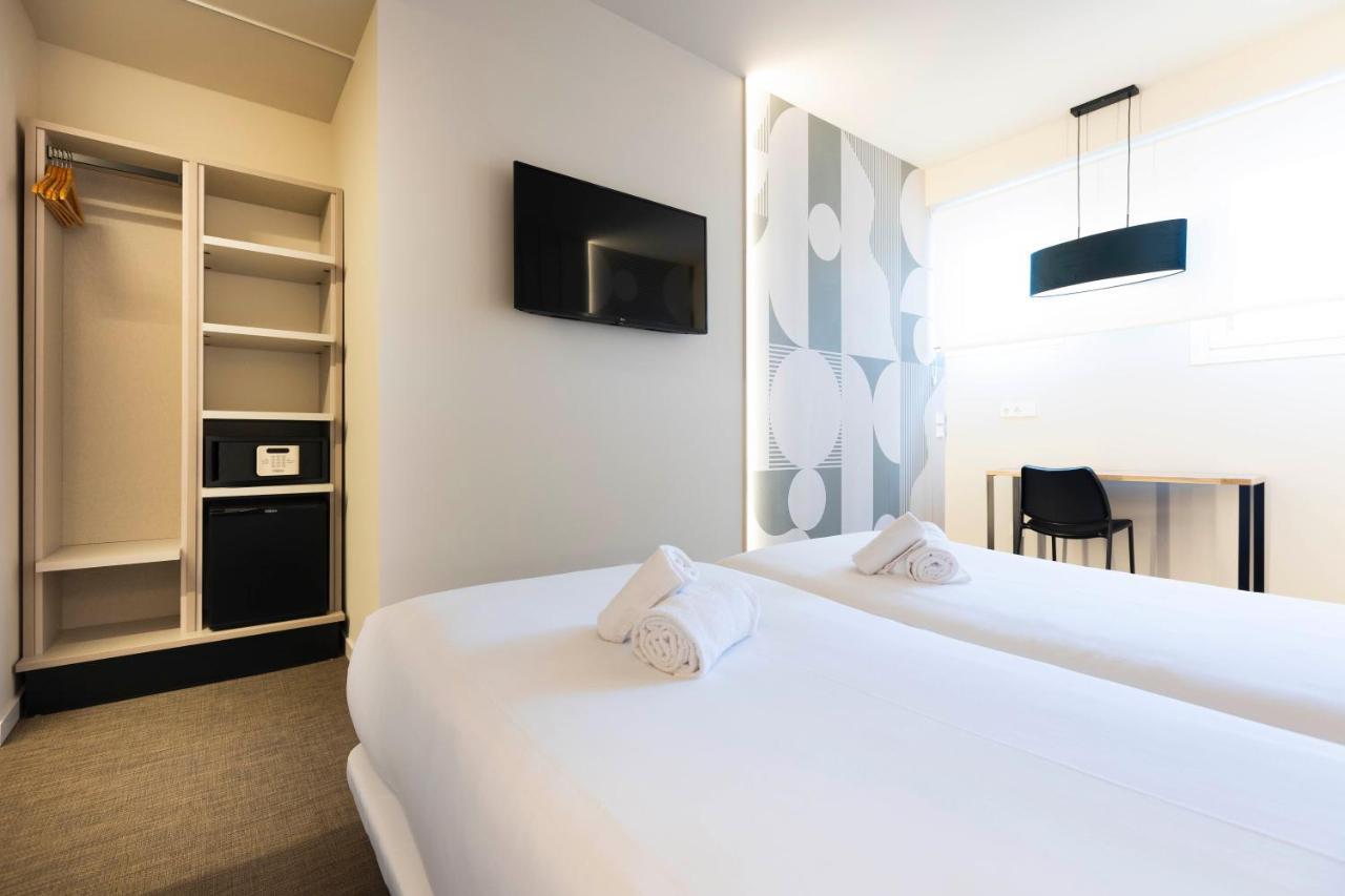 Camera Matrimoniale con Letto Supplementare