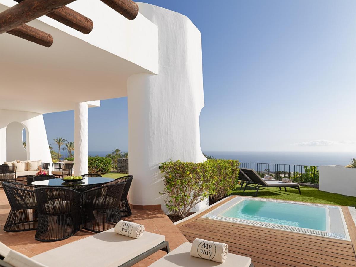 Three-Bedroom Suite with Jacuzzi and Sea View,1258925275:JPEG