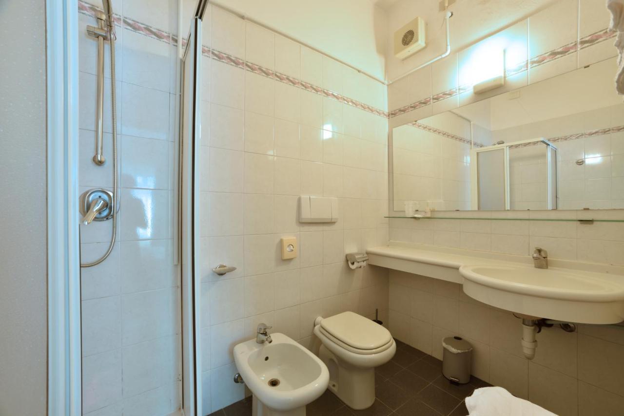Dreibettzimmer