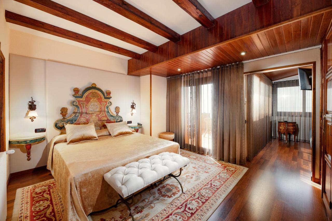 Mar Suite with Spa Access,1516495189:JPEG