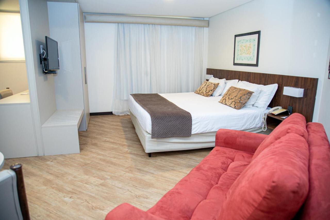 Quarto Duplo de Luxo com Cama de Casal