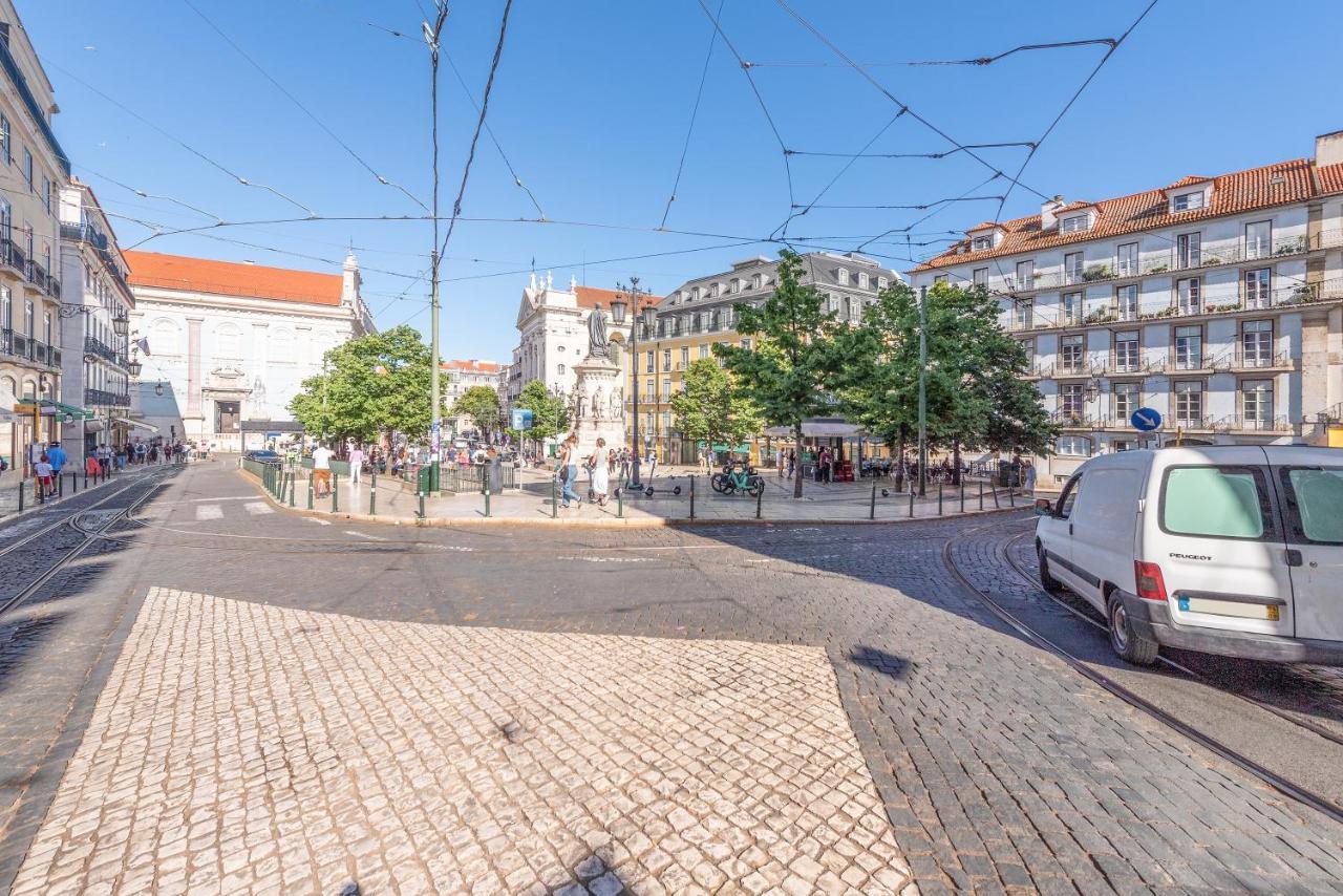 Quarto Triplo com Casa de Banho Partilhada