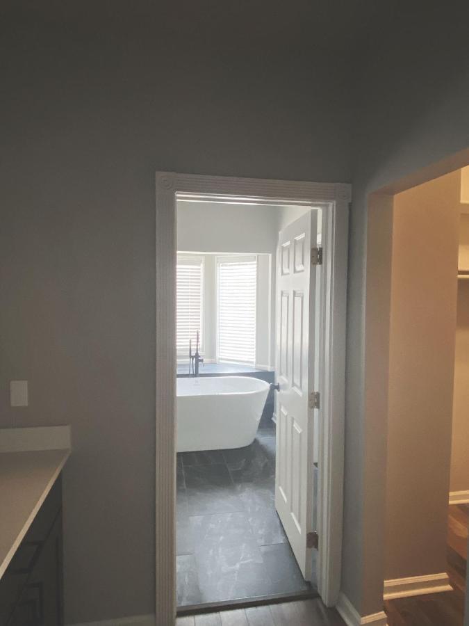 Deluxe King Suite,1263053635:JPEG