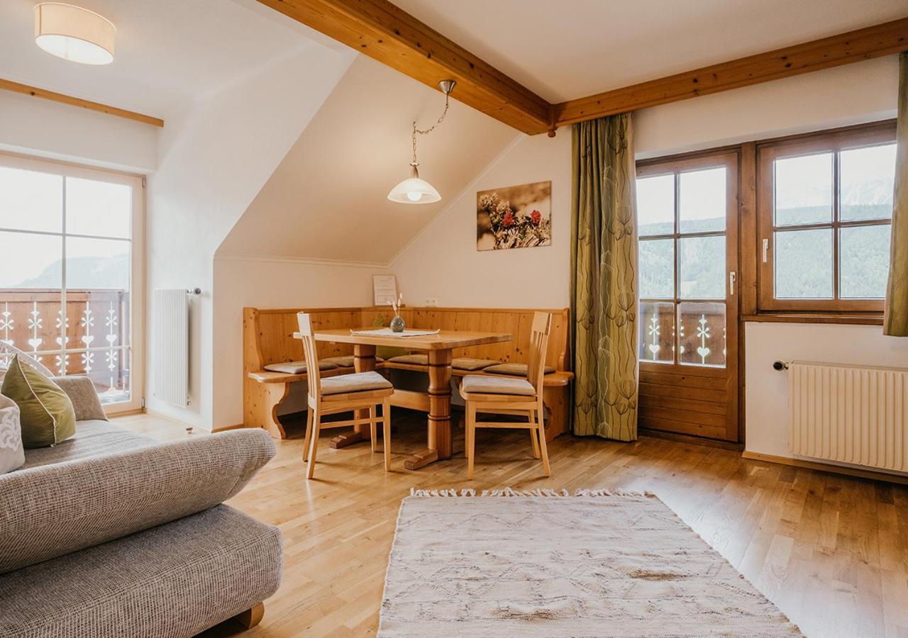 Apartment mit 3 Schlafzimmern und Balkon