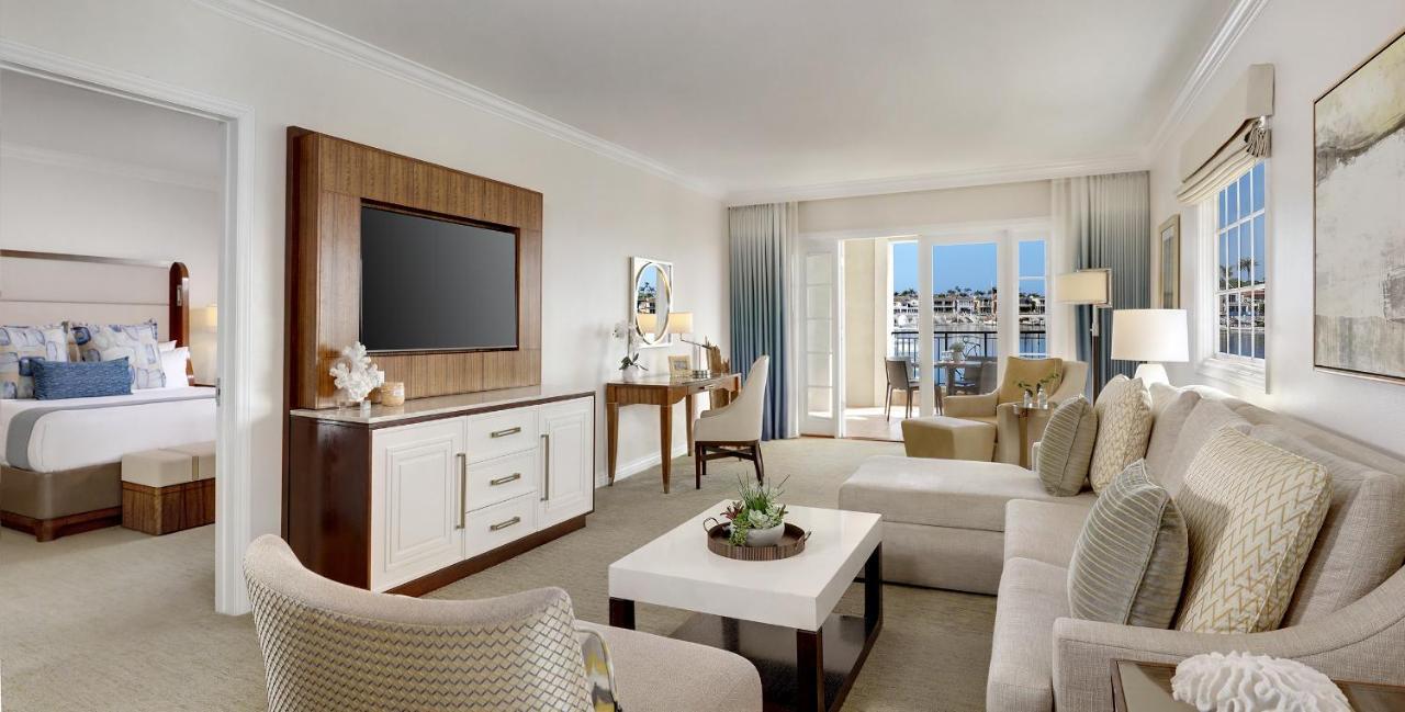 One-Bedroom Suite with Bay View