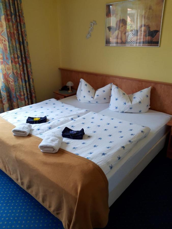 Deluxe Doppelzimmer (2 Erwachsene & 1 Kind)