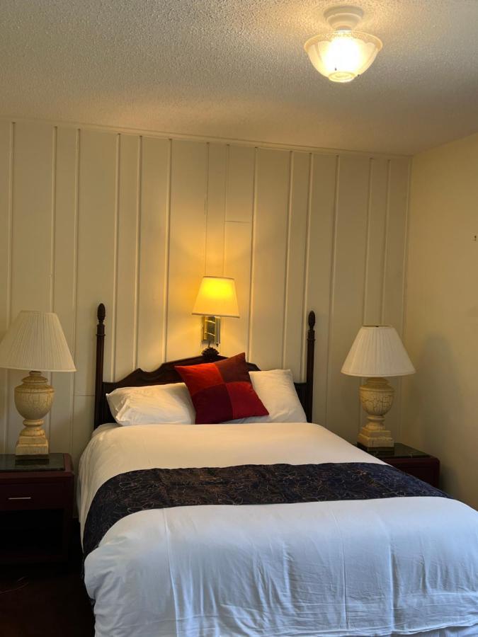 Deluxe Double Room with Extra Bed