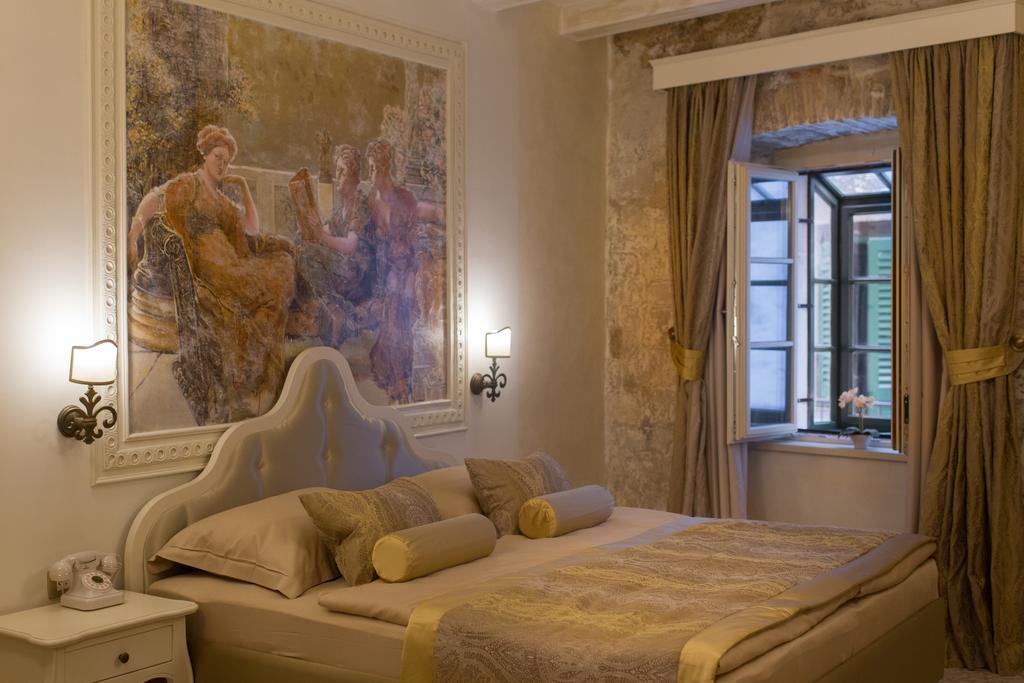 Superior Comfort Room