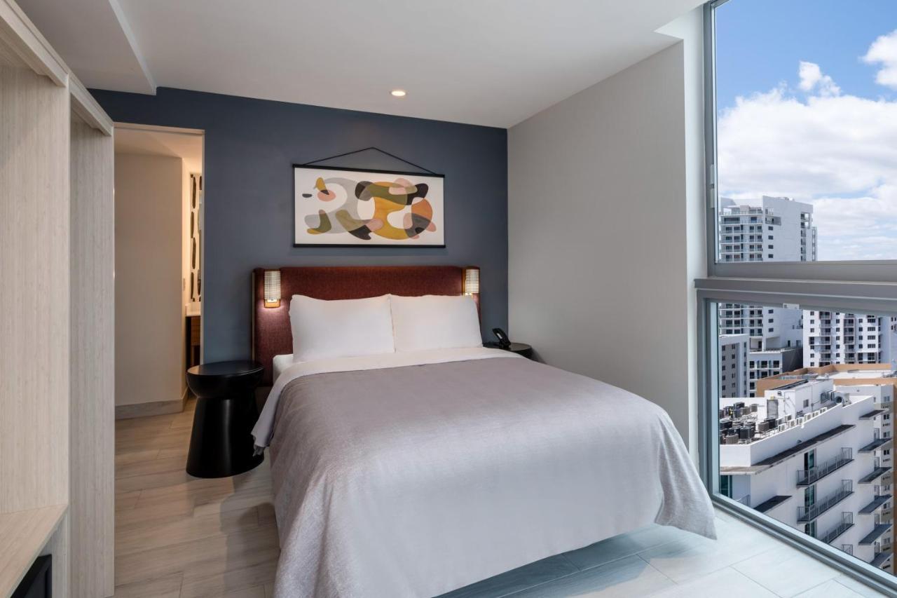 Suite con 2 Camere da Letto e Balcone