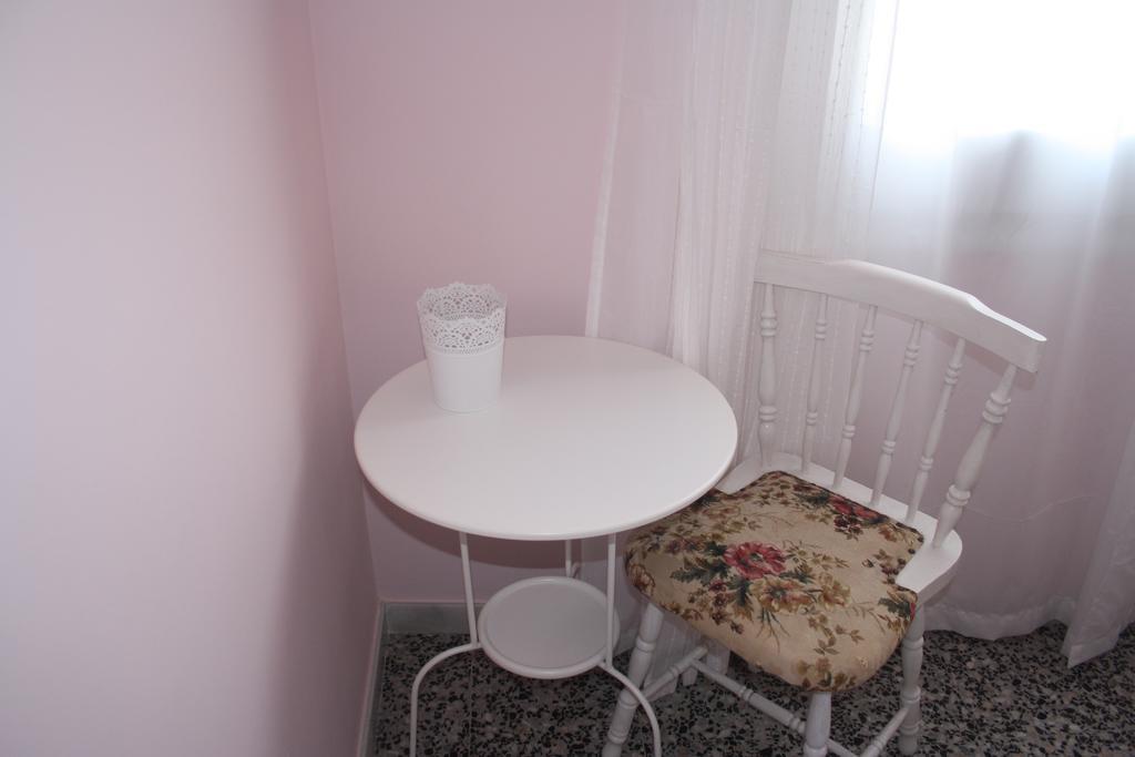 Standard Single Room,126903696:JPEG