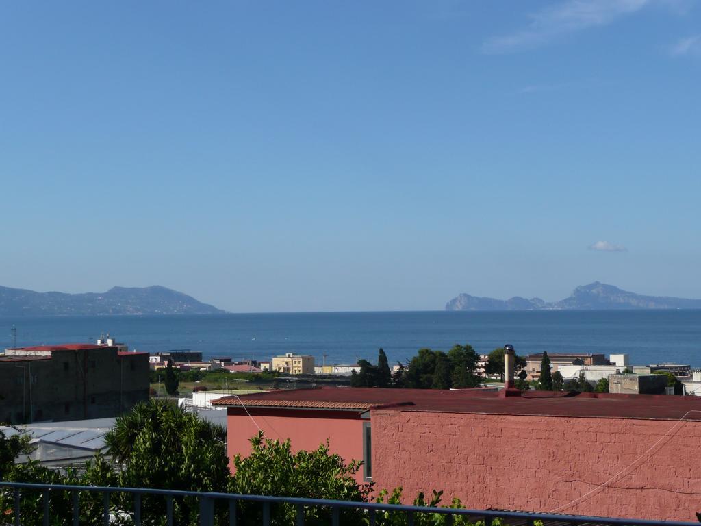 Camera Quadrupla con Vista Mare