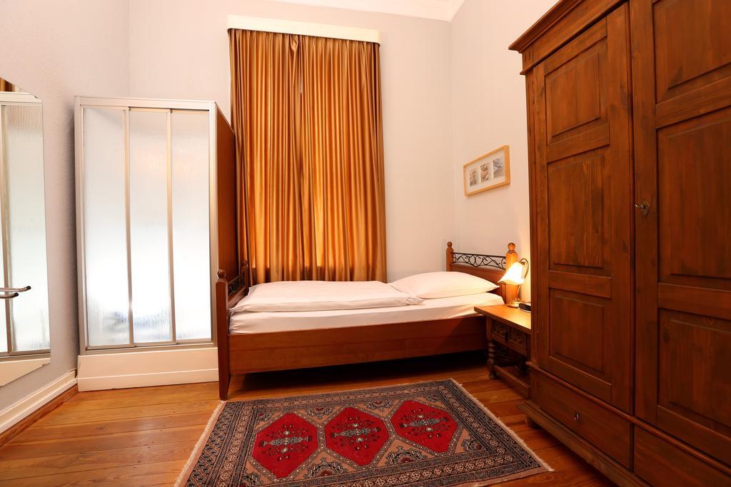Chambre Simple Économique avec Toilettes Communes