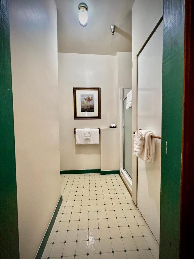 Queen Room with Two Queen Beds  - No pets