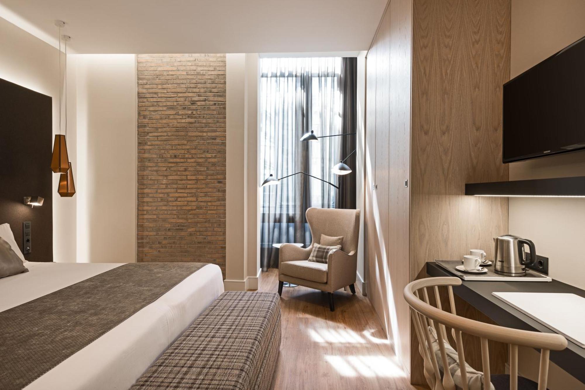 Premium Double Room,1272505903:JPEG