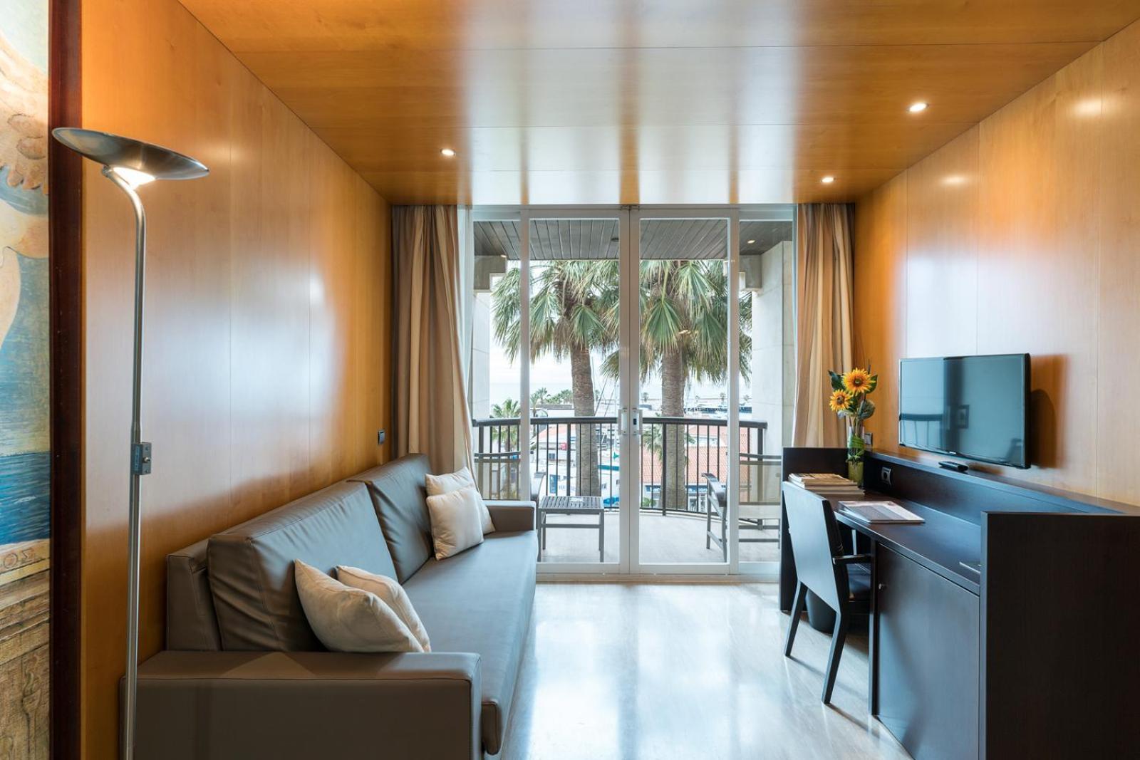 Junior Suite met Balkon en Uitzicht op Zee