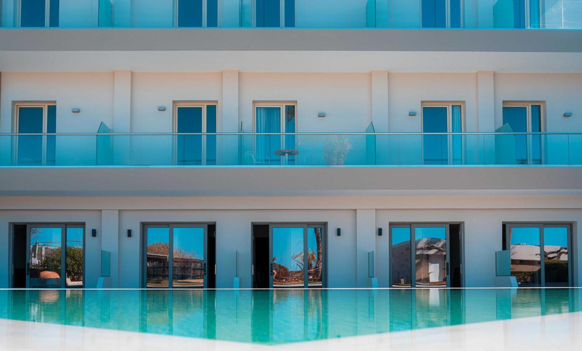 Chambre Double ou Lits Jumeaux Supérieure avec Piscine Commune