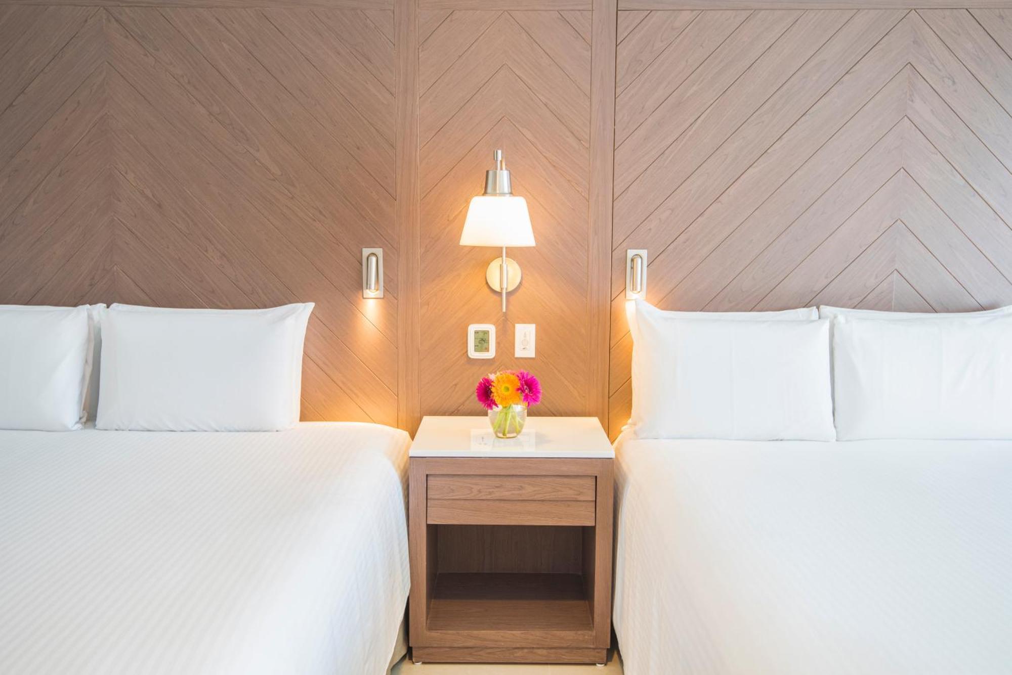 Standard 2 double beds