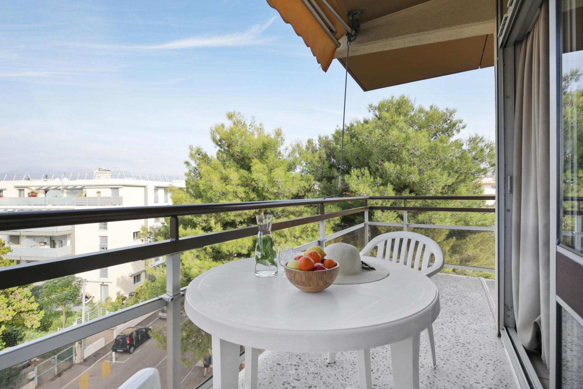 Studio avec Coin Couchage dans Alcôve et Climatisation (4 Personnes)