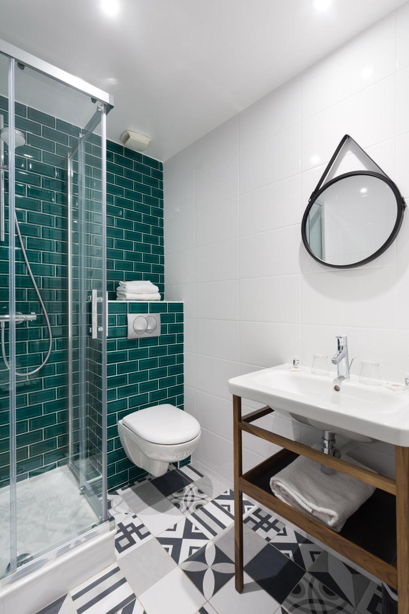 Quarto Twin Standard