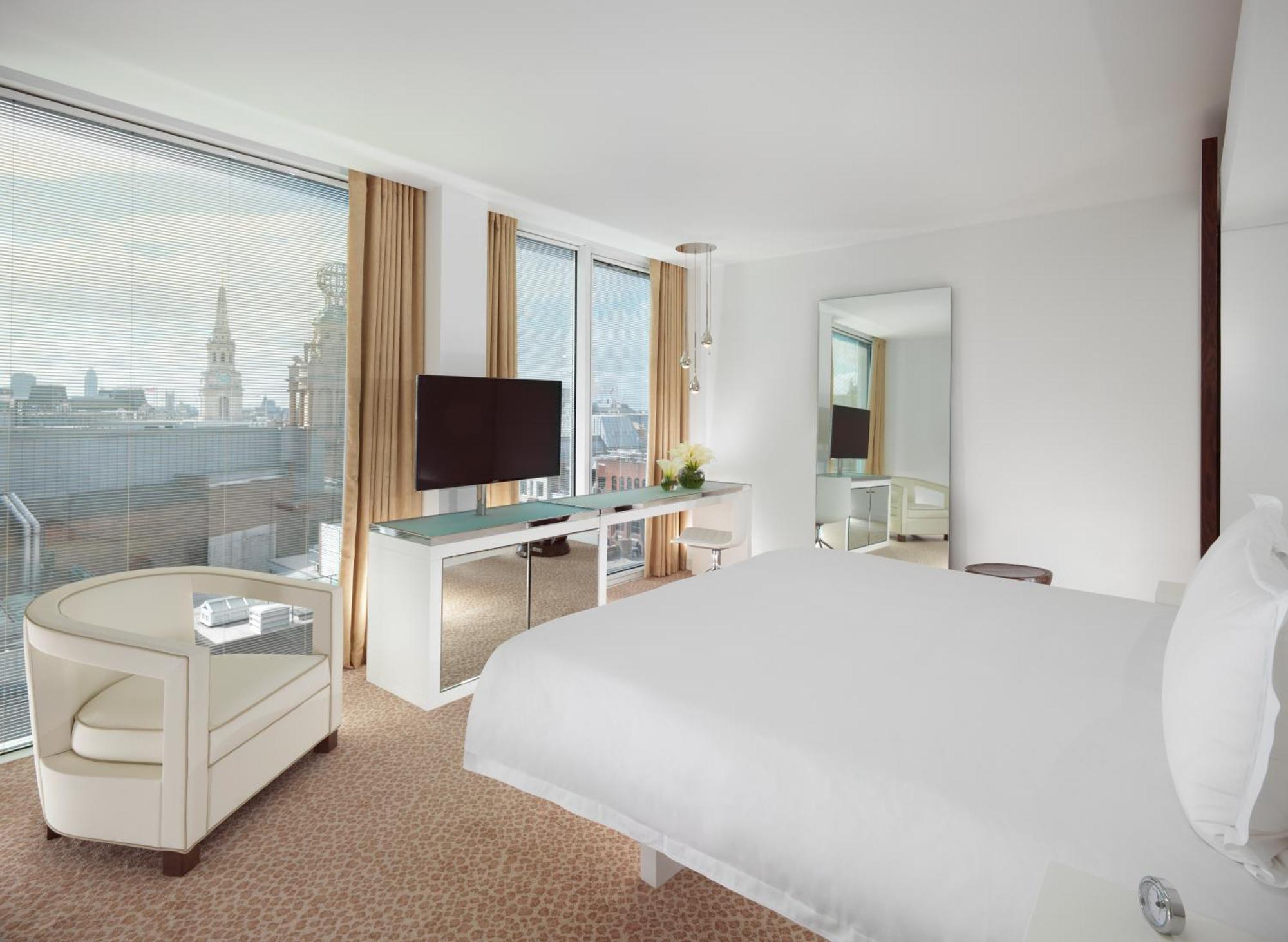 Deluxe Zimmer mit Kingsize-Bett
