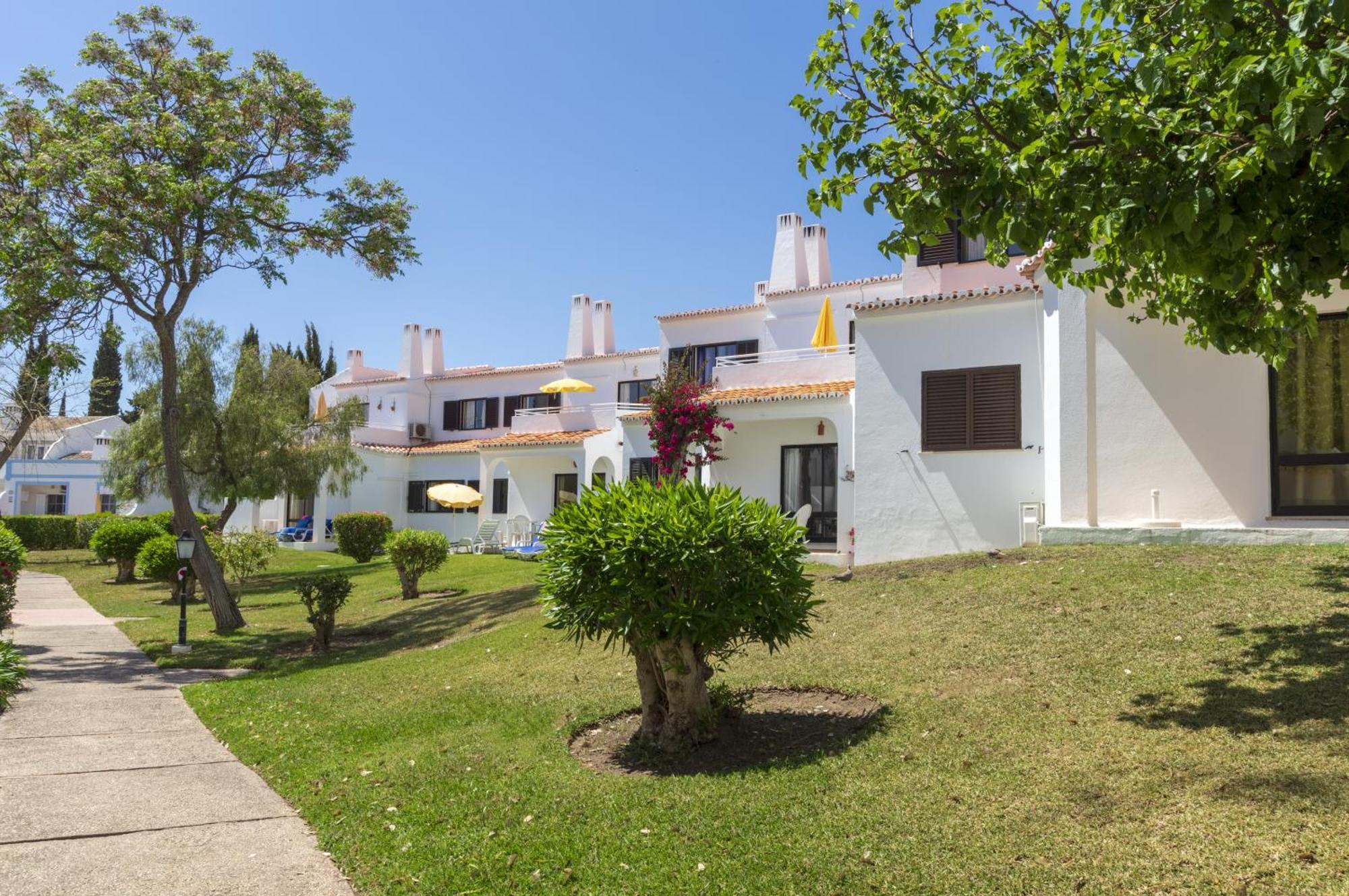 Apartamento com 2 Quartos e Vista Jardim