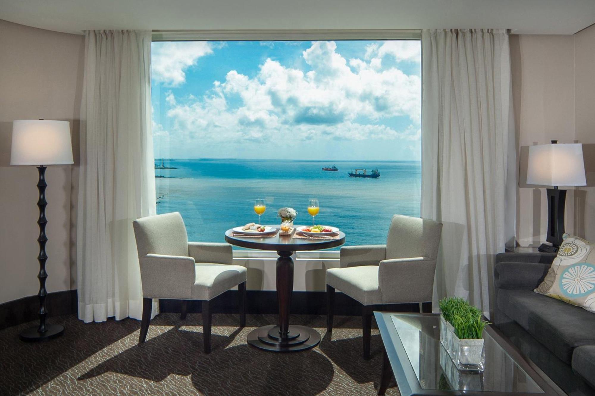 Junior King Suite