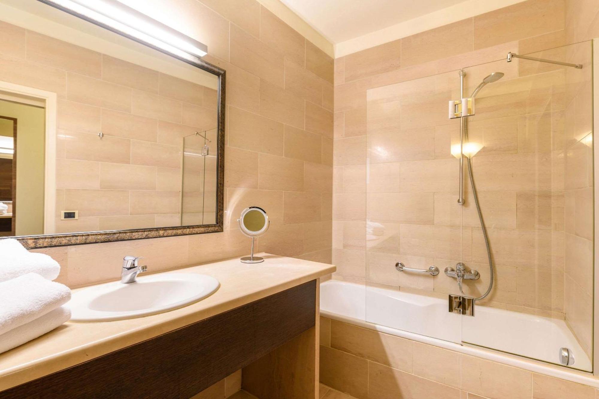 Executive Kamer met Queensize Bed