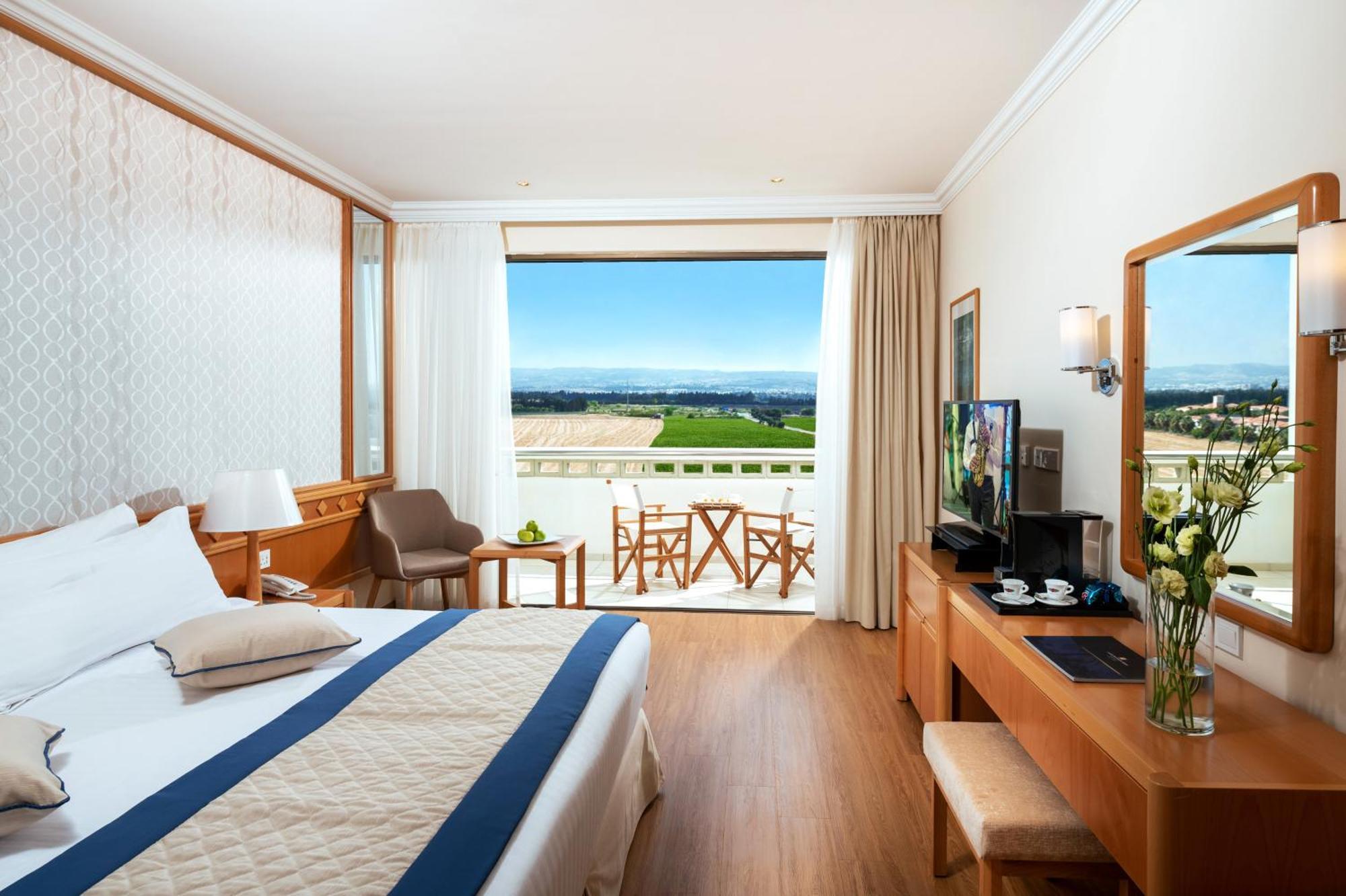 Classic Room with Land View (2 Adults+1child)