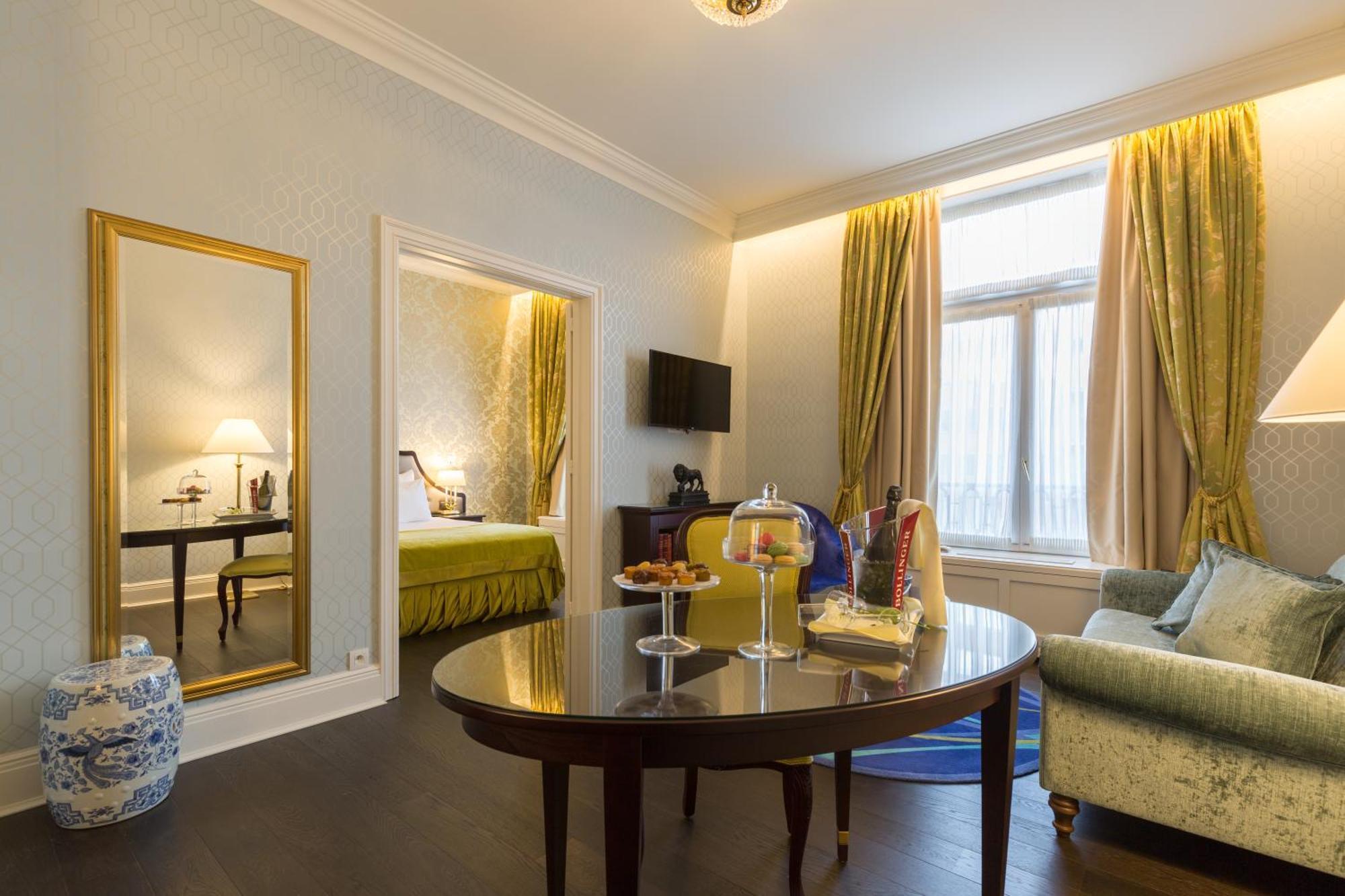Triple Room
