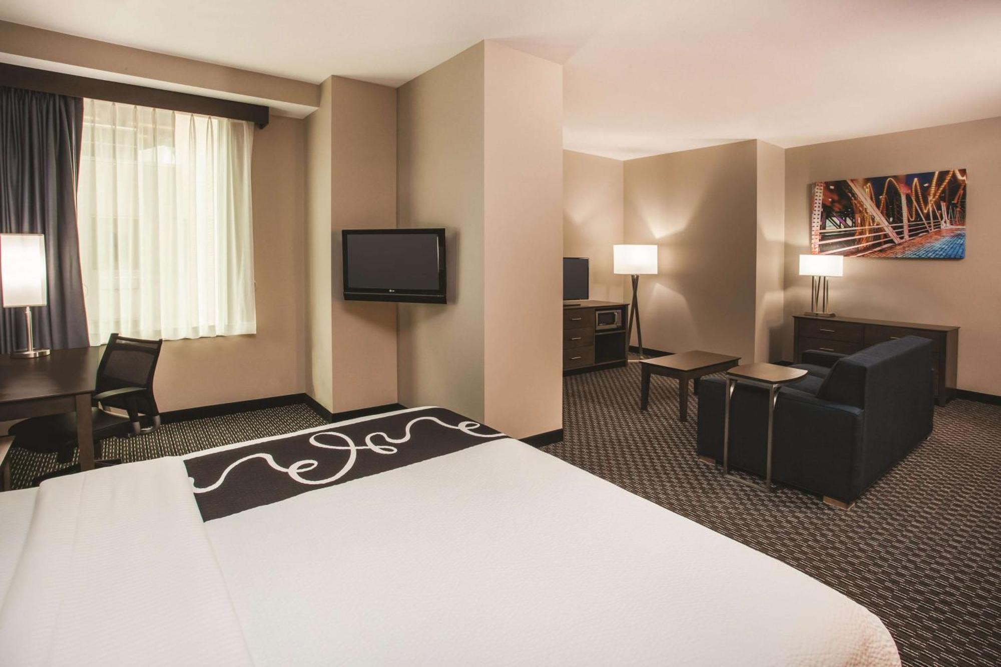 One-Bedroom Suite with One King Bed and Sofa Bed - Non-Smoking