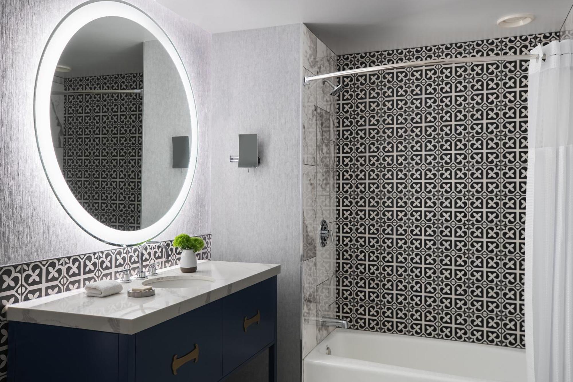 Chambre Lit King-Size Essentielle