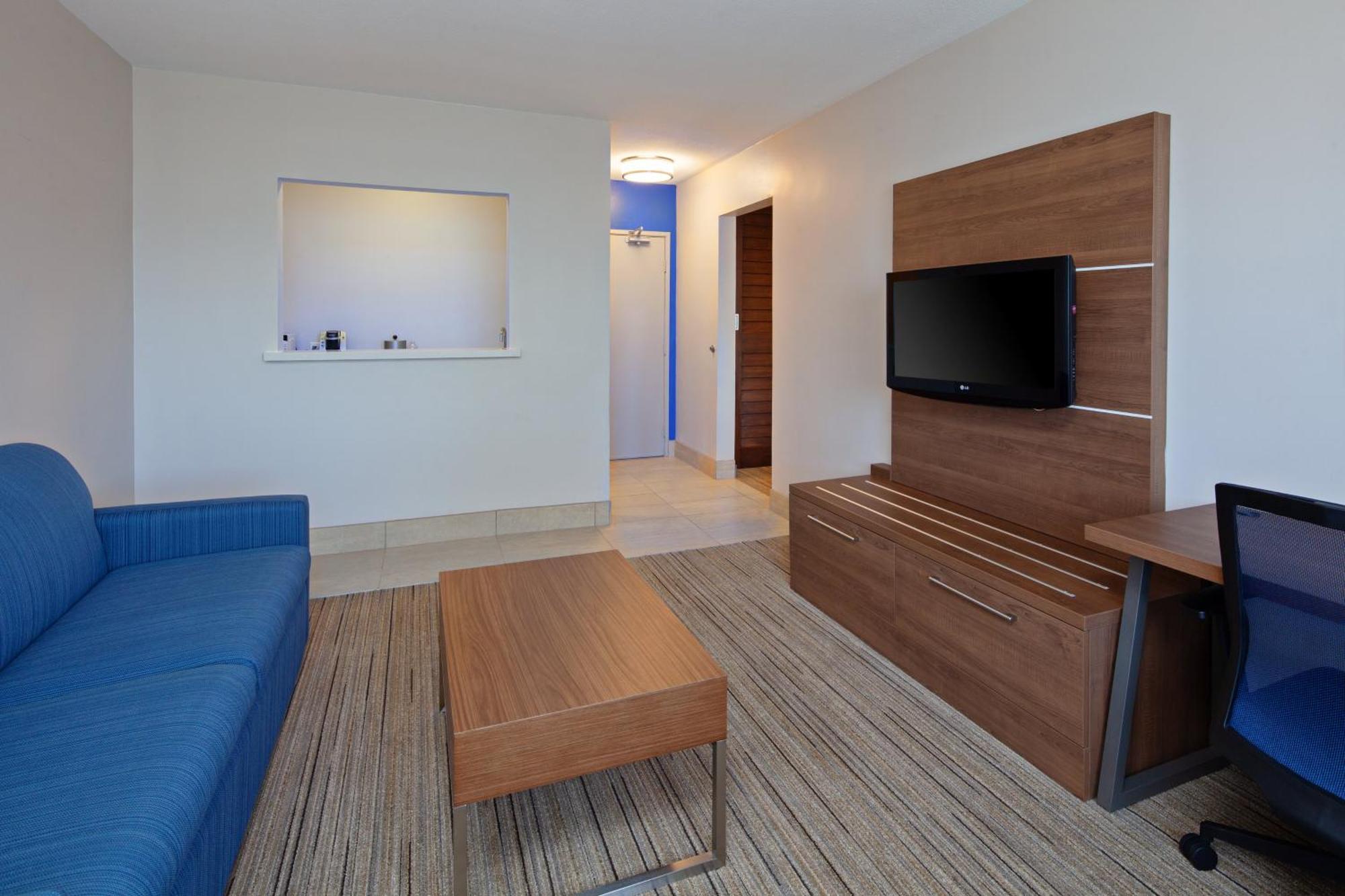 King Suite with Sofa Bed