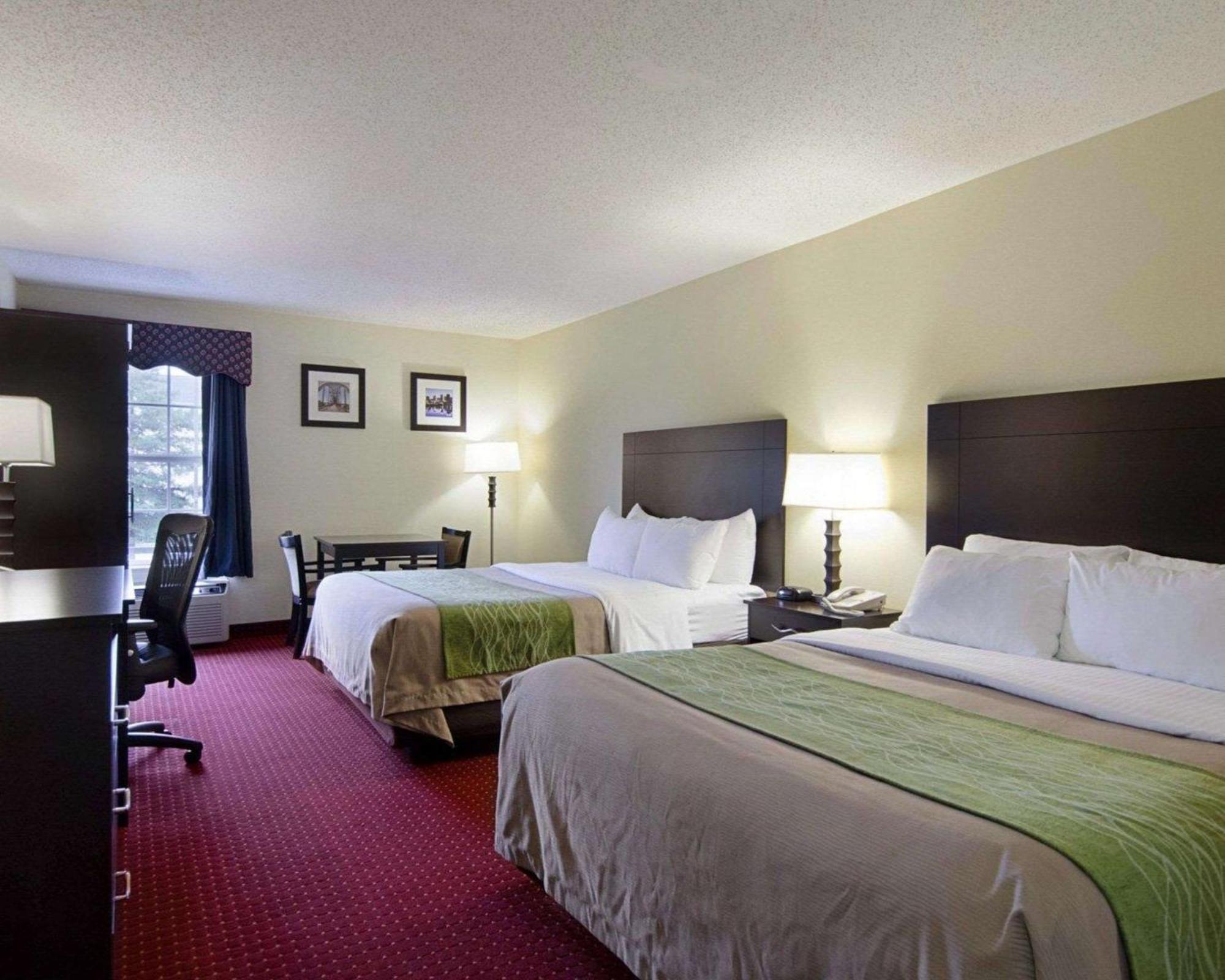 Queen Room with Two Queen Beds - Non-Smoking