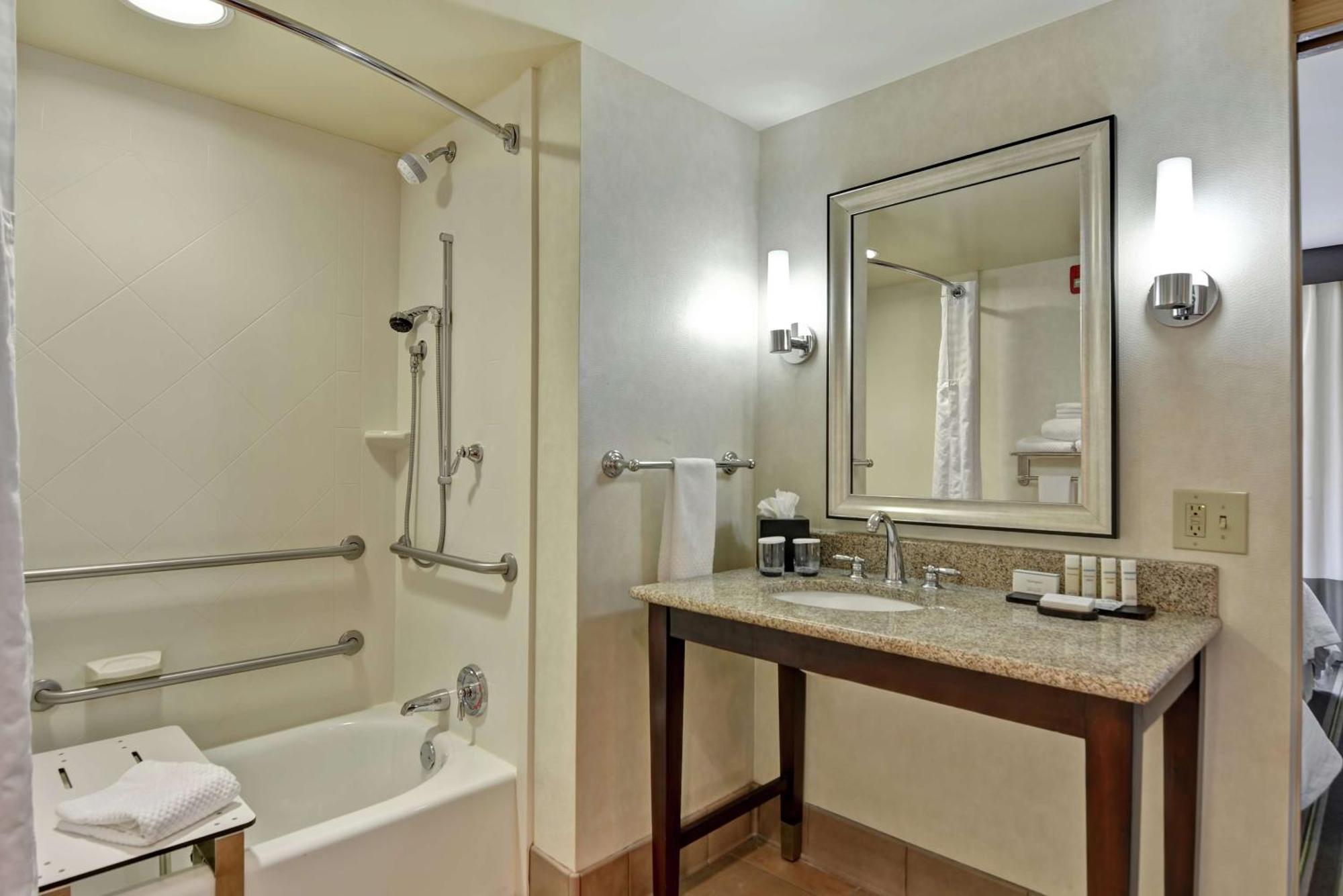 King Room - Mobility Access/Non-Smoking