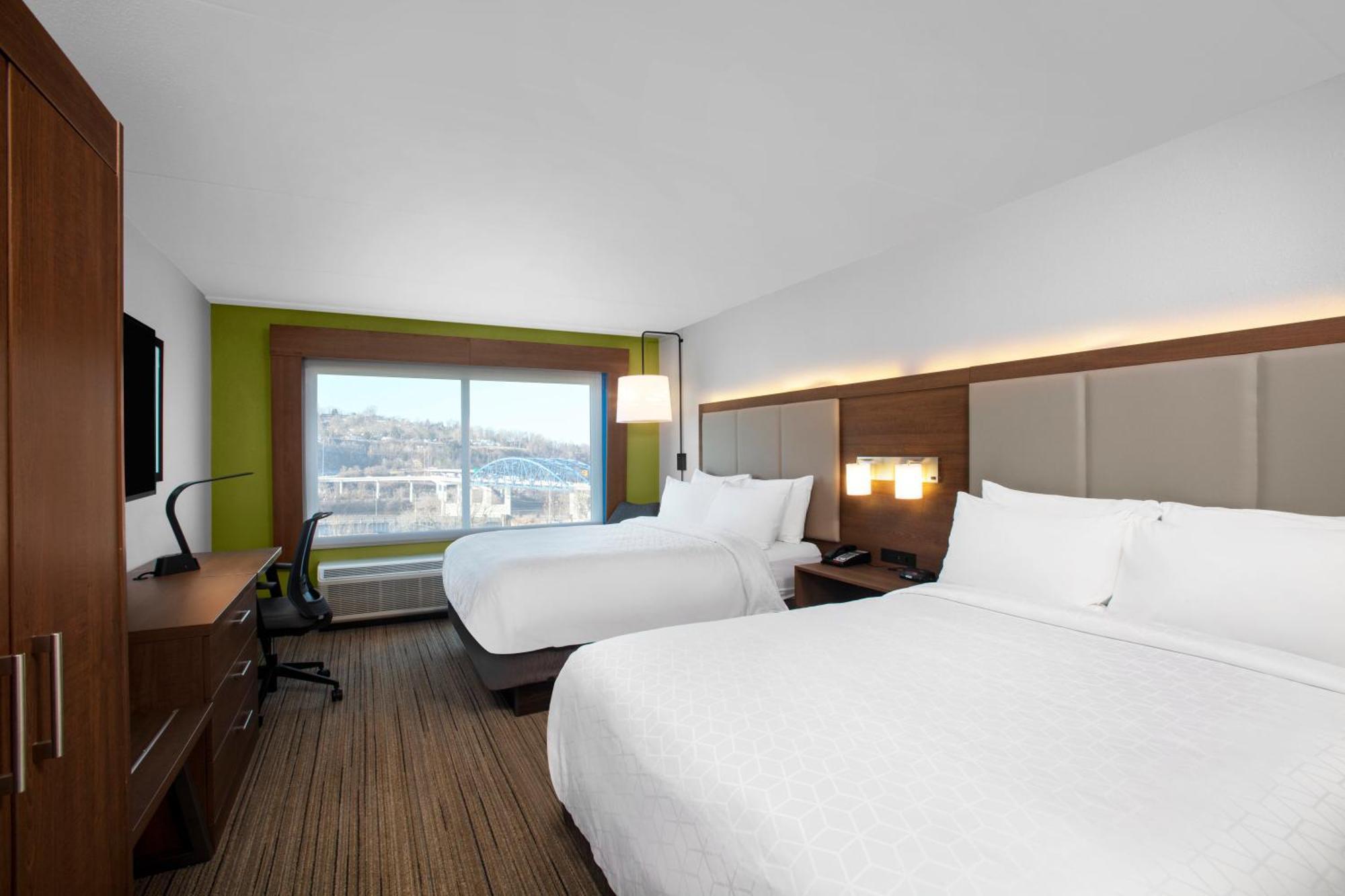 Standard Room with Two Queen Beds