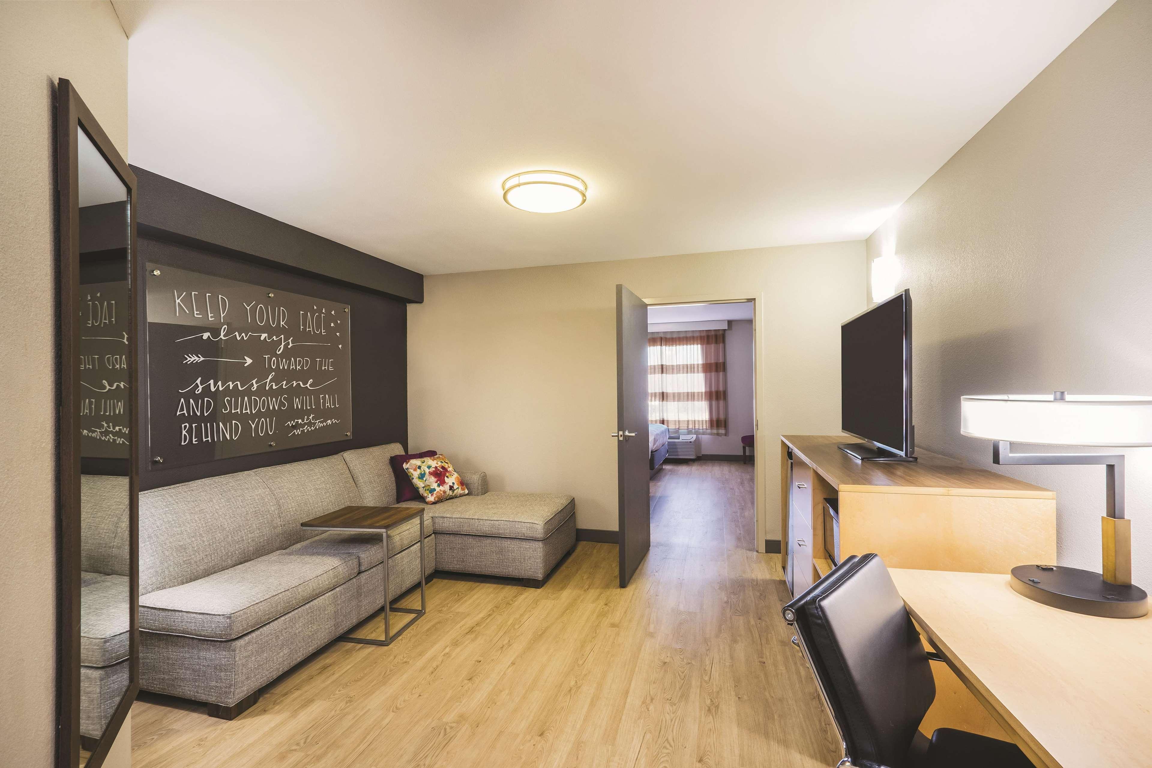 One-Bedroom Suite with Two Queen Beds and Sofa Bed - Non-Smoking