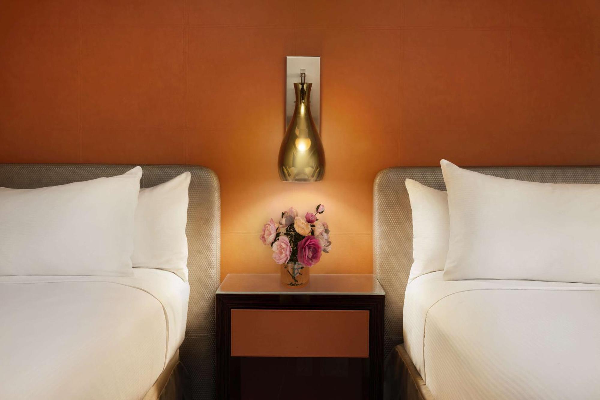 Chambre avec 2 Lits Doubles - Vue sur Ville