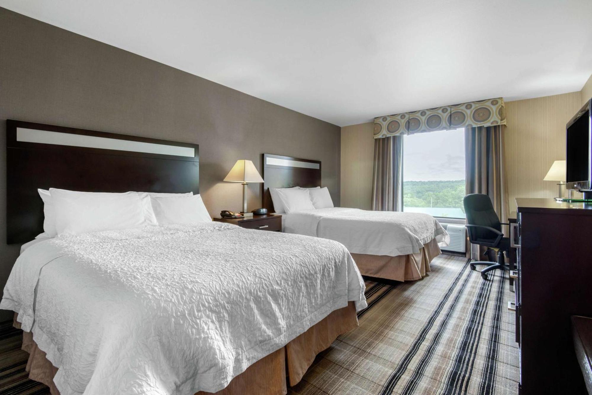 King Room - Hearing Access/Non-Smoking