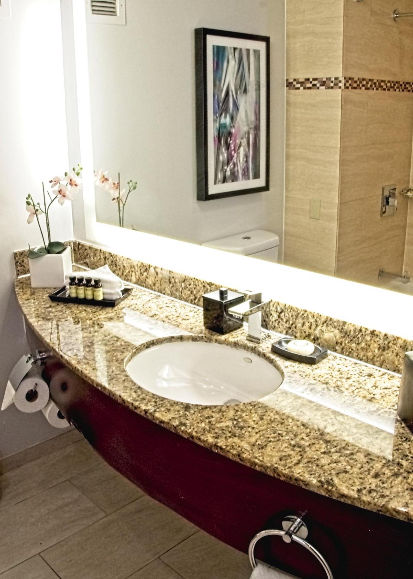 Superior Double Room with Two Double Beds with City View