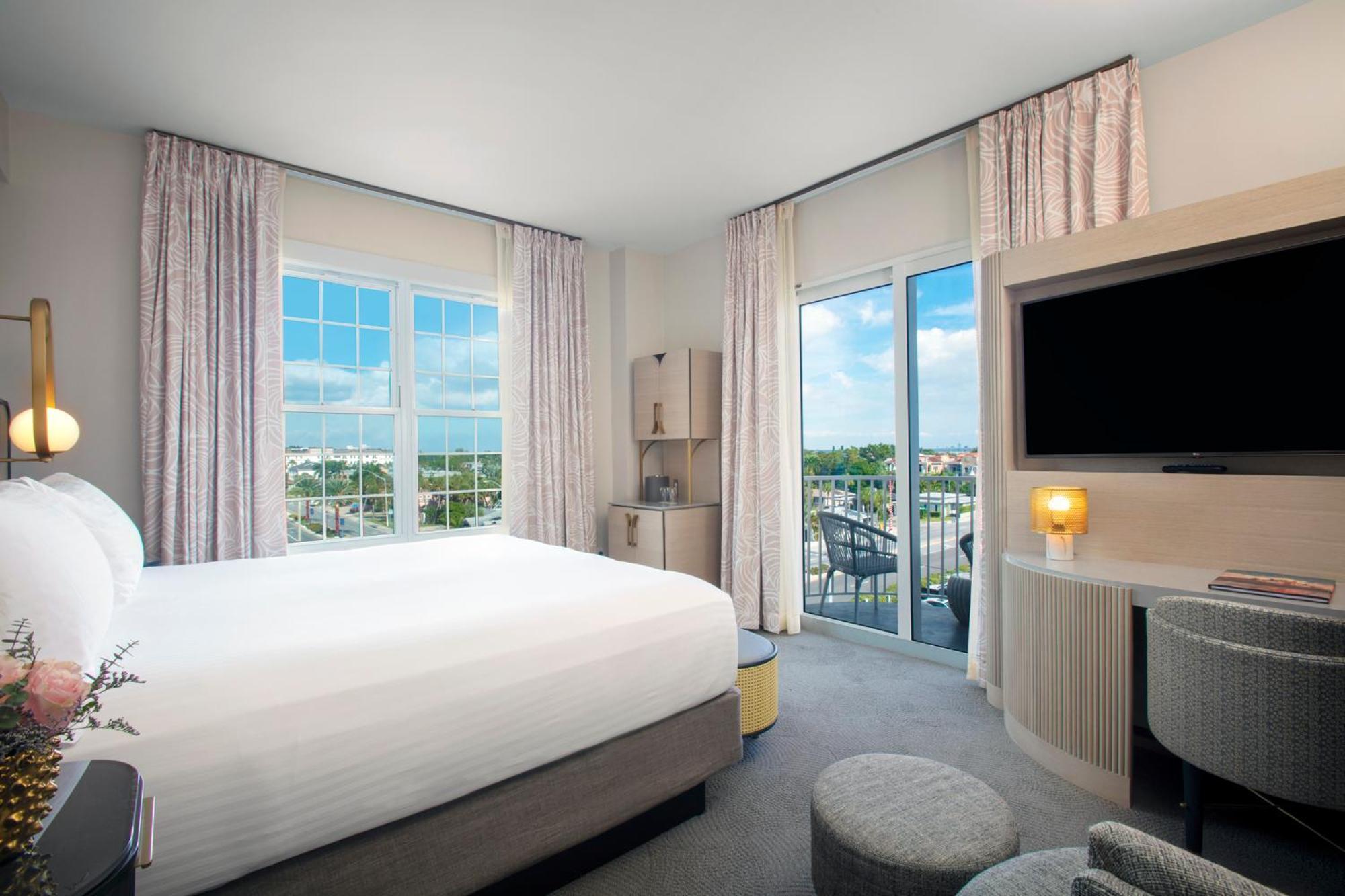 Deluxe King Junior Suite,1276566583:JPEG
